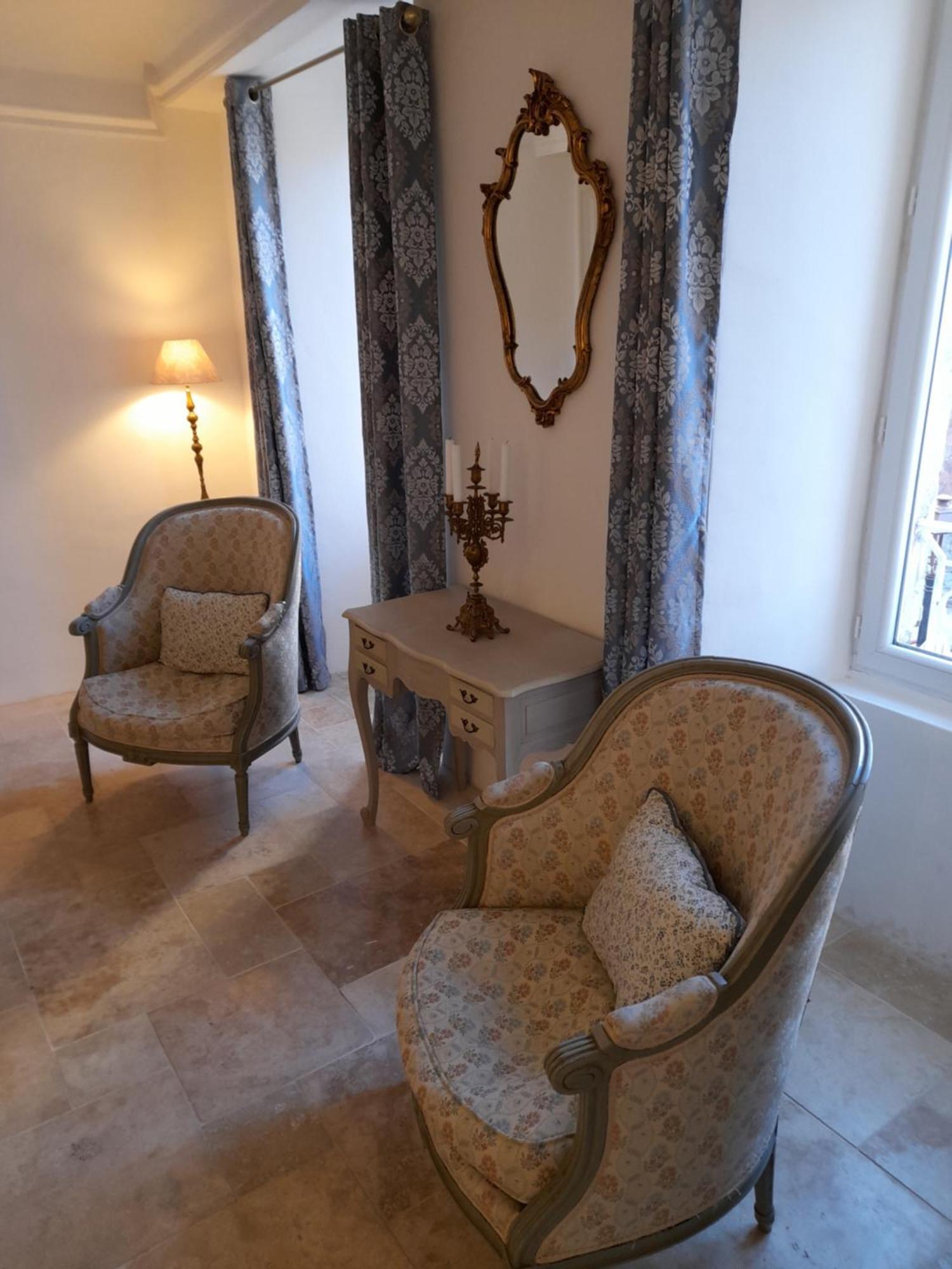 مبيت وإفطار أندوز La Tour De Pezene المظهر الخارجي الصورة